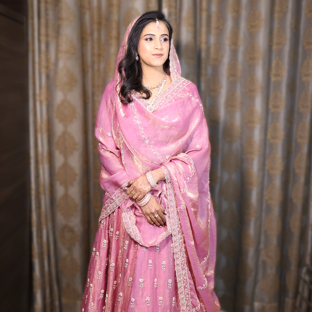 Bridal portrait in pink